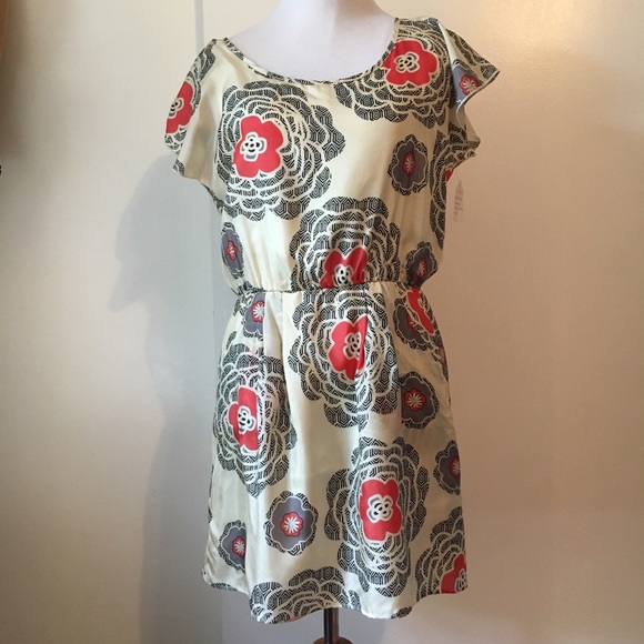 Statice mini Tokyo Print backless Dress - Picture 4 of 8